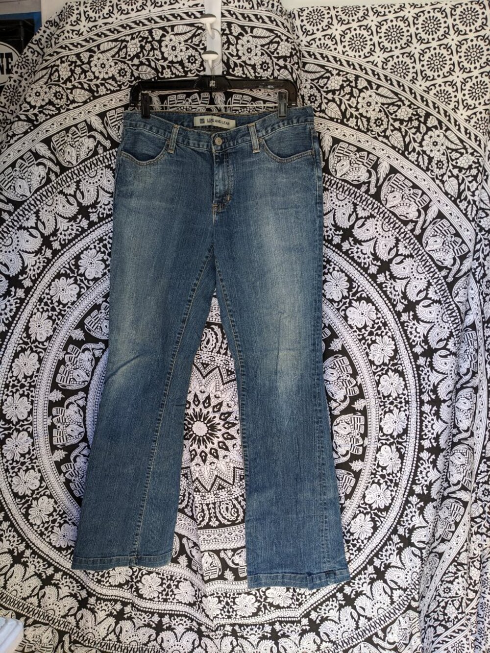 **Final Sale** Gap Long & Lean Flare Jeans Sz 10 Long - Picture 2 of 7